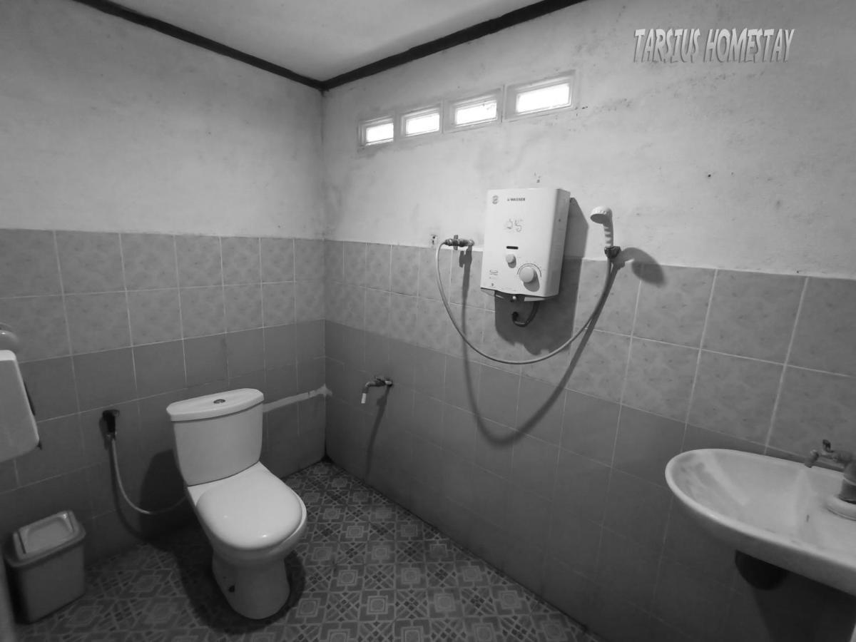 Tarsius Home Stay Rinondoran Exterior photo